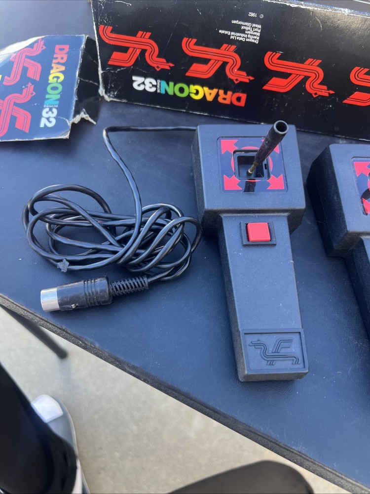 Dragon 32 Computer System Joystick (2)