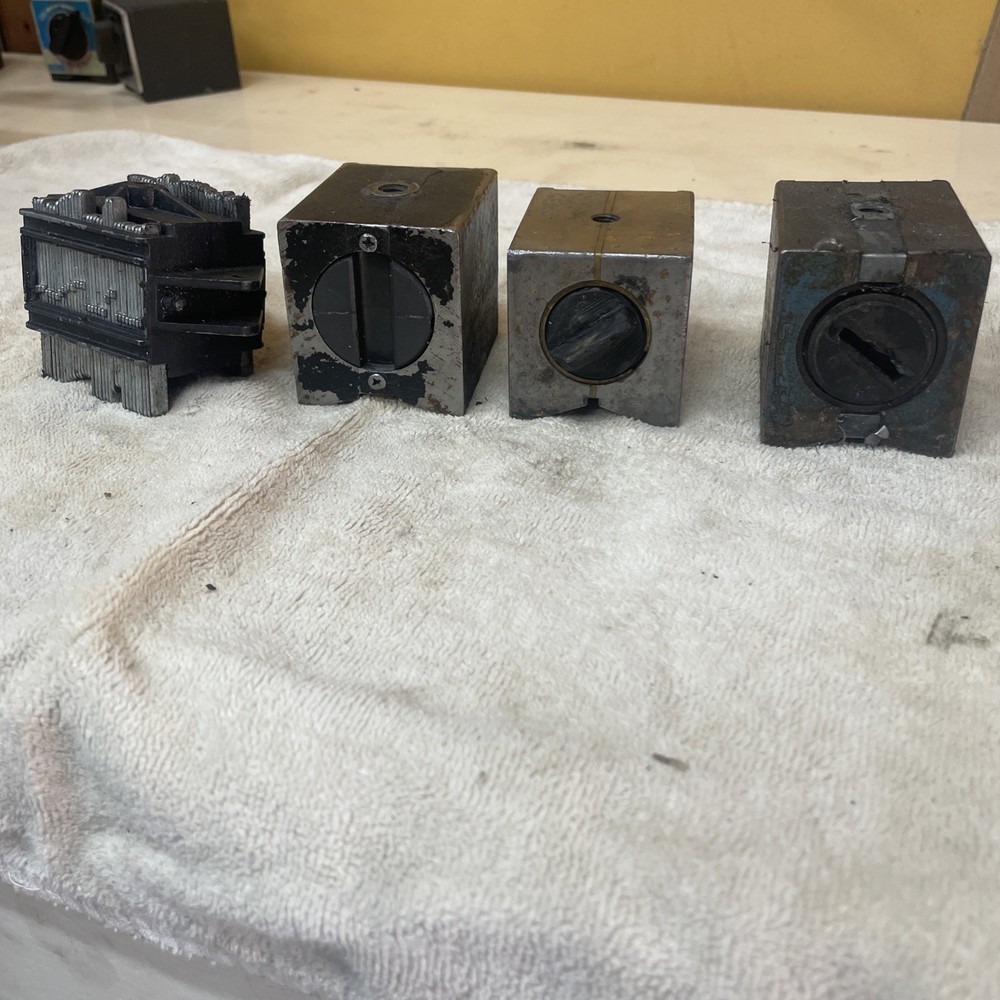 (4) Magnetic Bases Indicator Bases Anyform Base