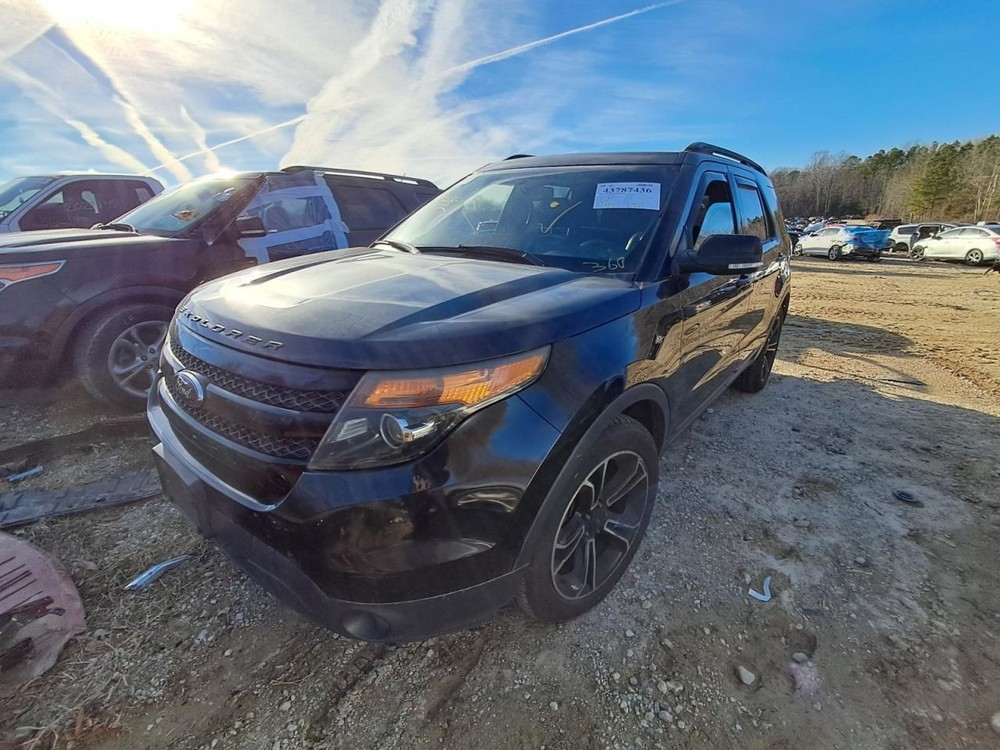 2015 Ford Explorer 8 Screen Display - Used, No Anti-Theft Code, Reprogram Needed