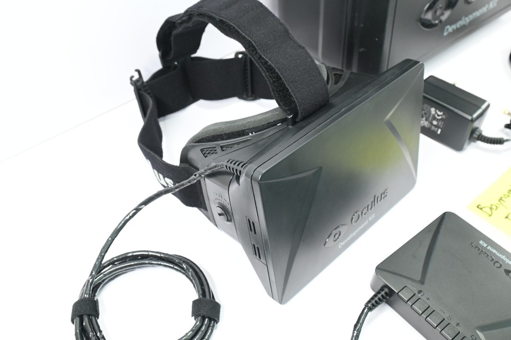 Meta Oculus Rift DK1 Development Kit 1 with Case - Tested - Reinforced Cable