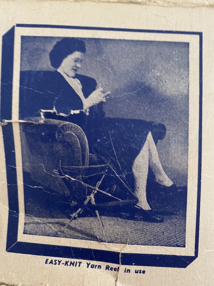 Easy Knit yarn & Thread Reel vintage