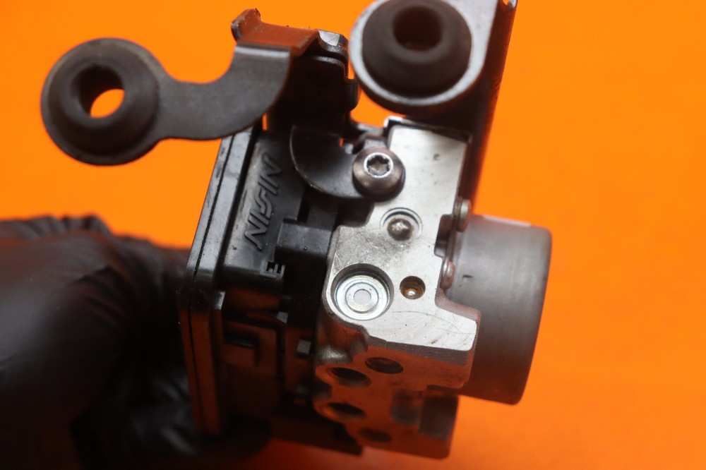 2013-2017 TRIUMPH DAYTONA 675 OEM ABS PUMP UNIT MODULE
