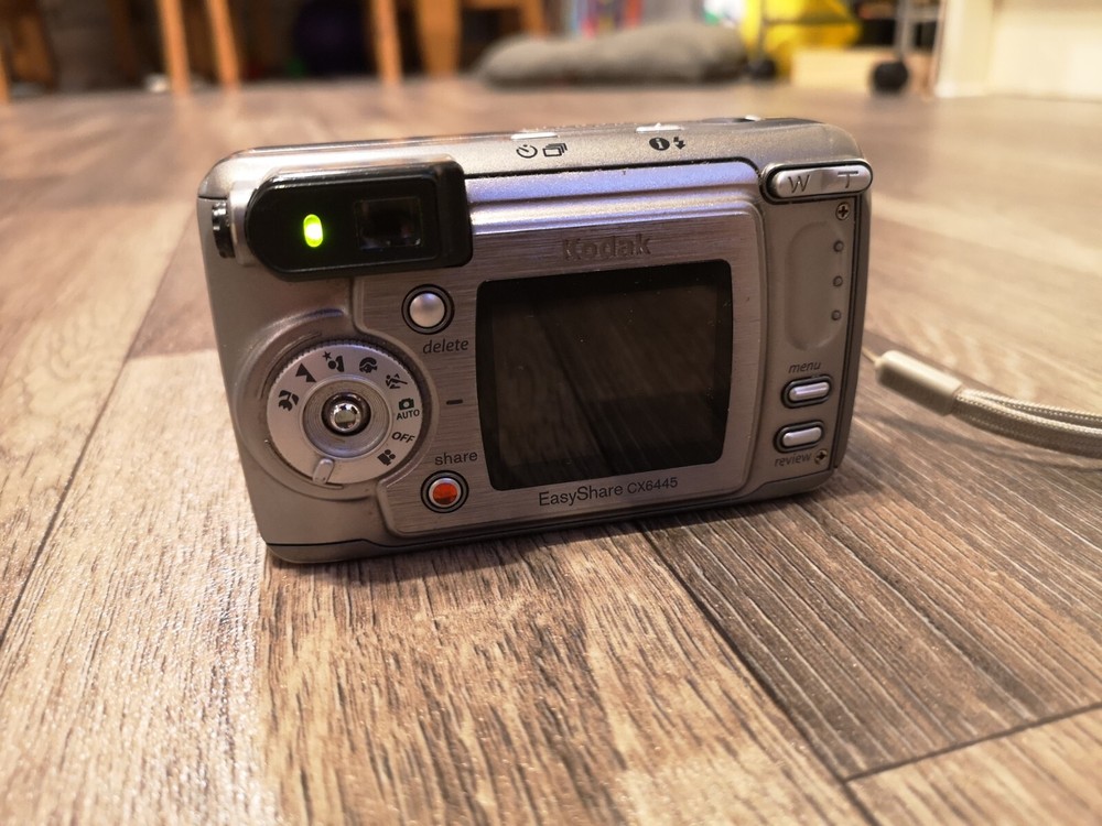 Kodak Digital Camera EasyShare CX6445 Silver With Memory Card Tested Working