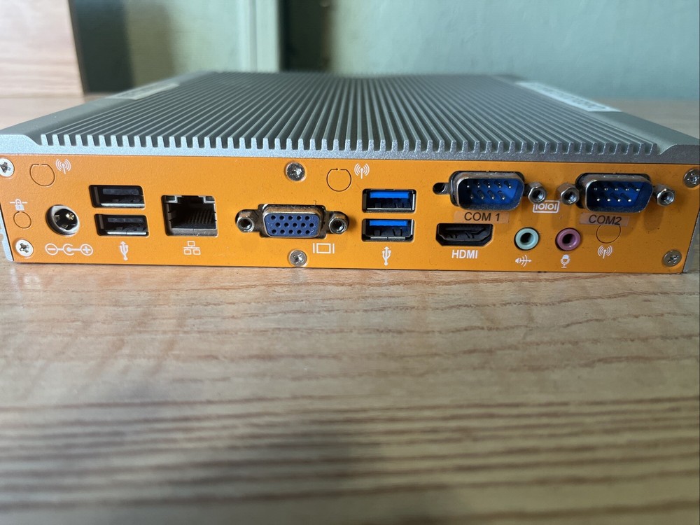 LOGIC SUPPLY ML210G-10 EMBEDDED BOX PC