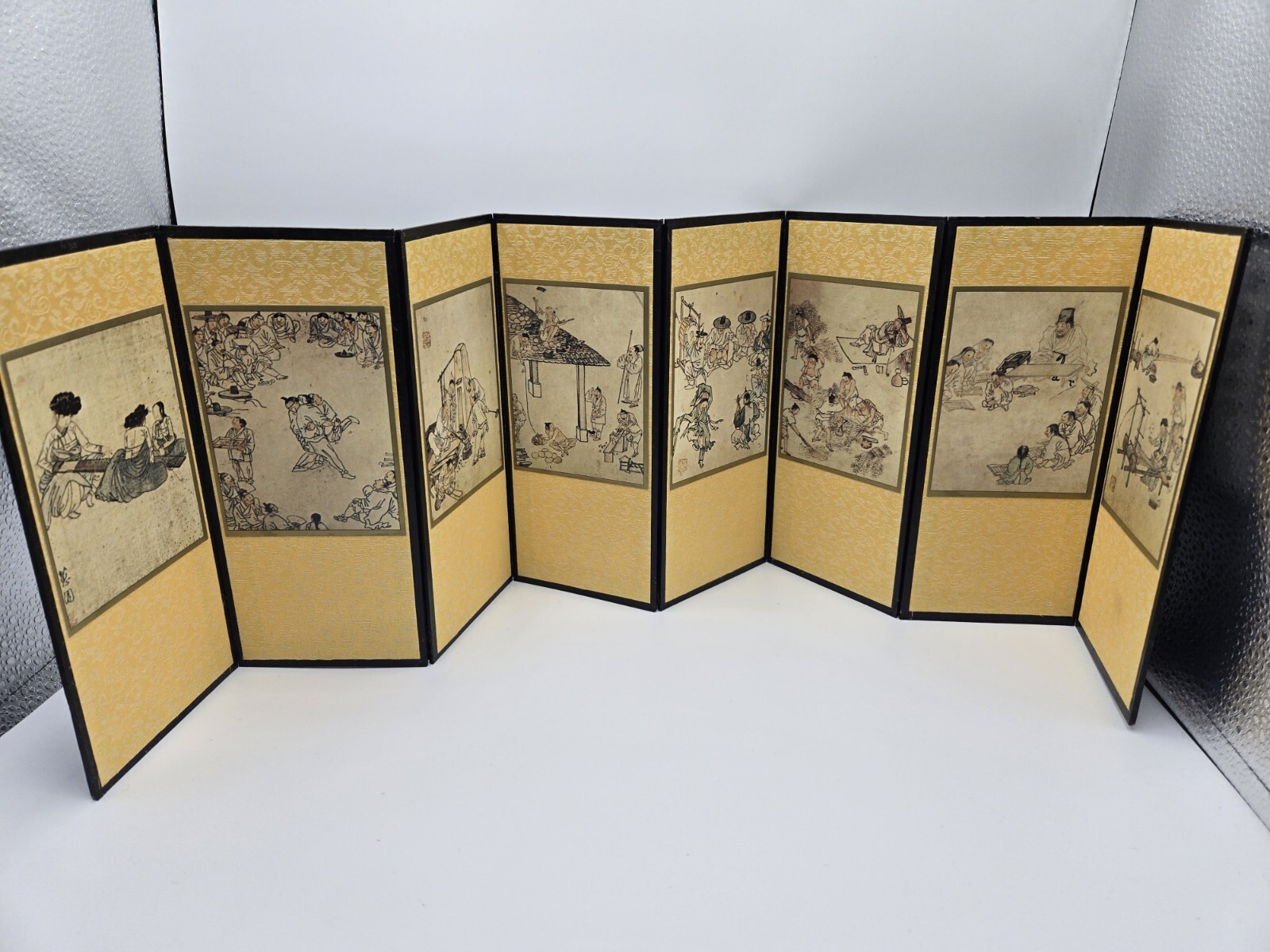 Tabletop Korean Folk Art Foldable Screen Divider Painter Kim Hong-Do