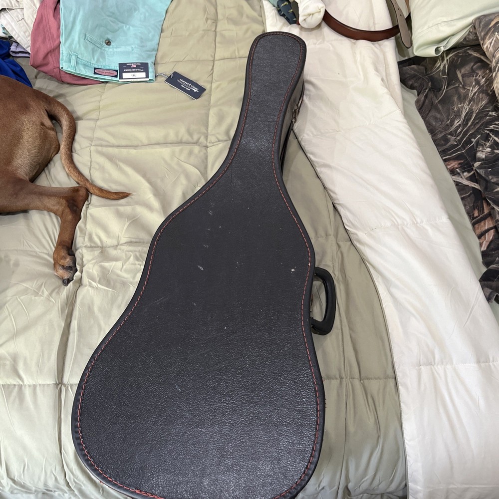 ariana guitar 570