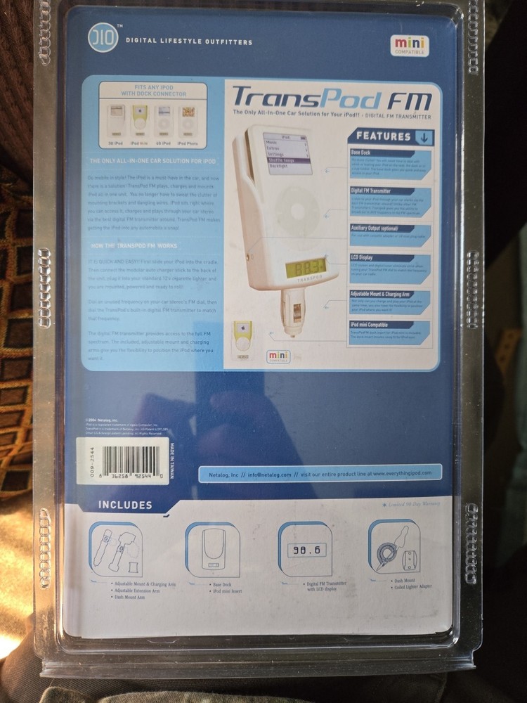 DLO TransPod FM iPod Transmitter & Docking Station