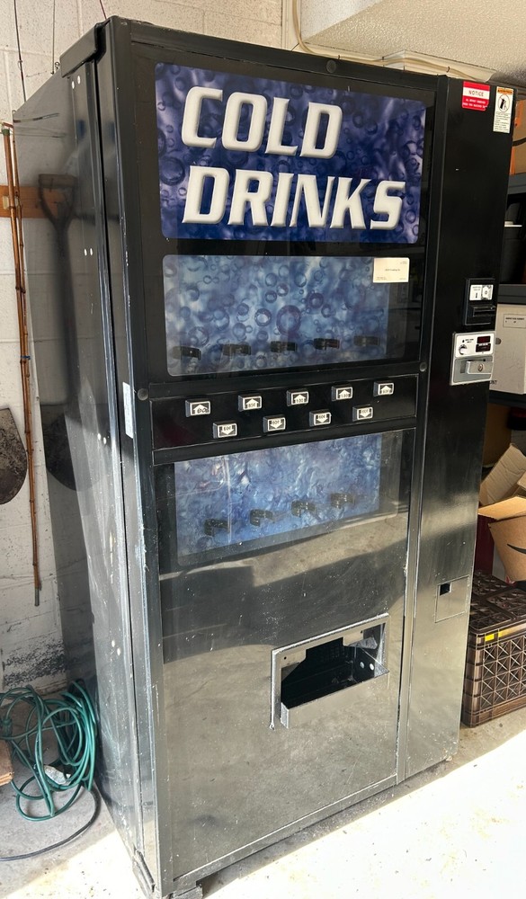 WORKING Cold Drinks Vending Machine – Coin & Dollar –Local Pickup