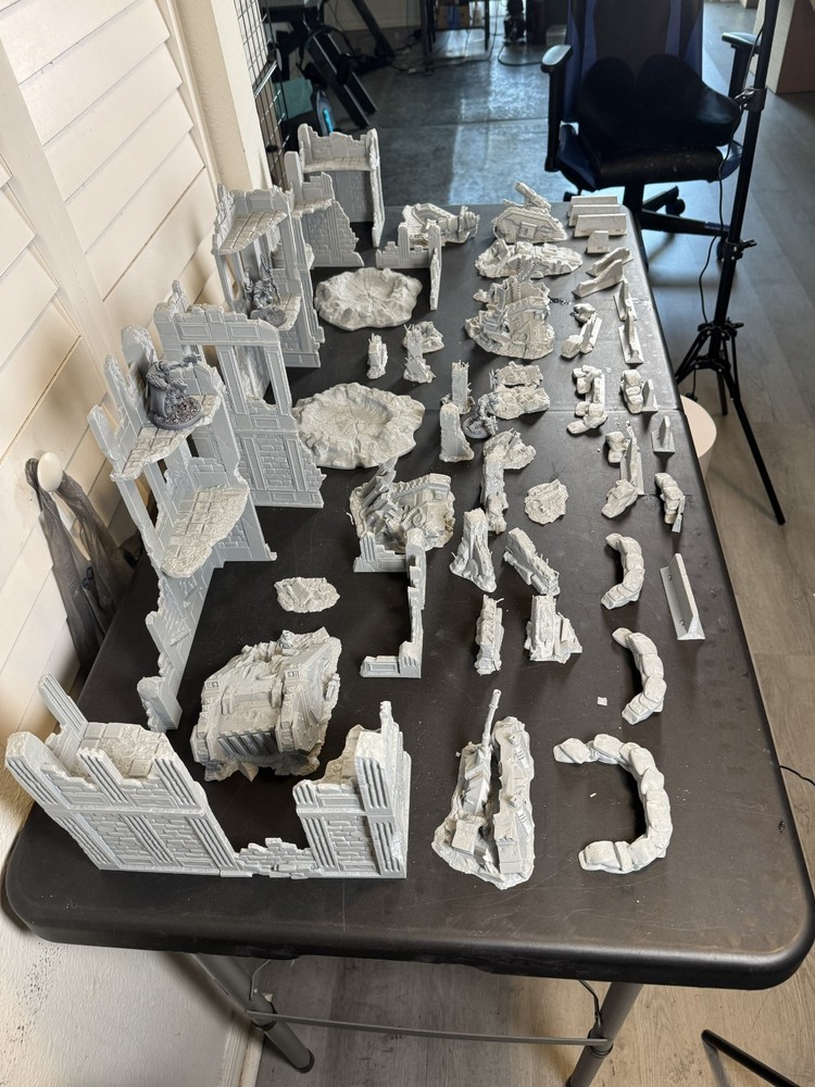 28mm 32mm Wargaming Terrain – Modular Urban Ruins Full Table Setup