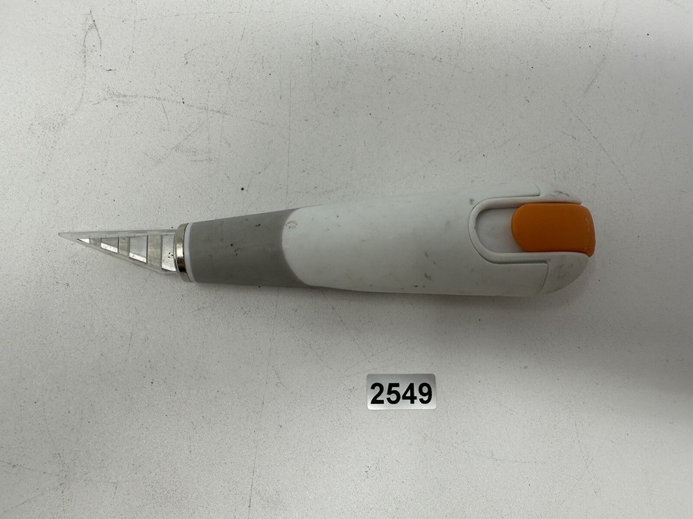 Fiskars Heavy-duty Craft Knife