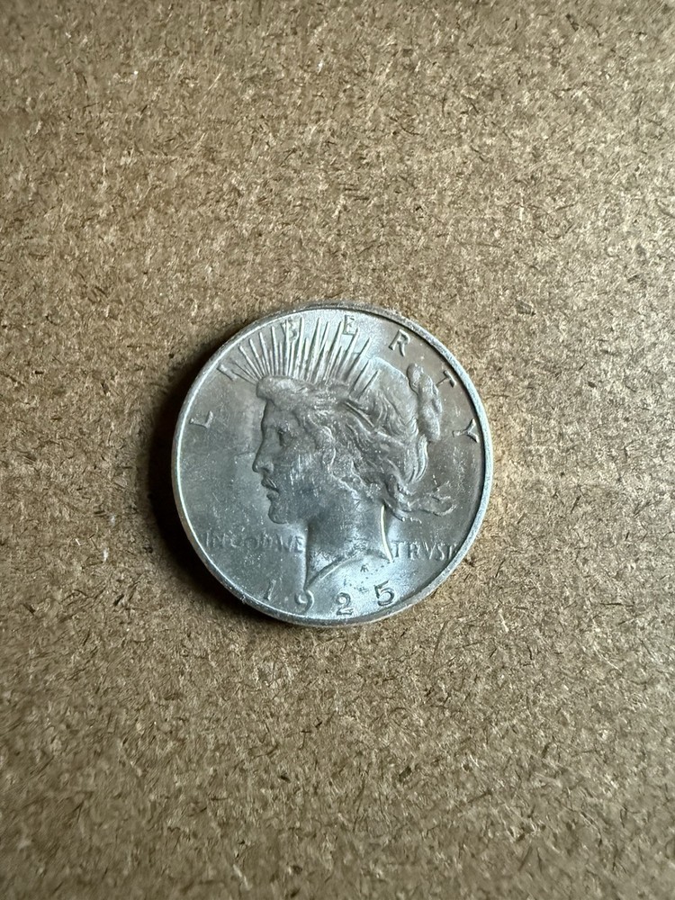 1925 s peace dollar Unc