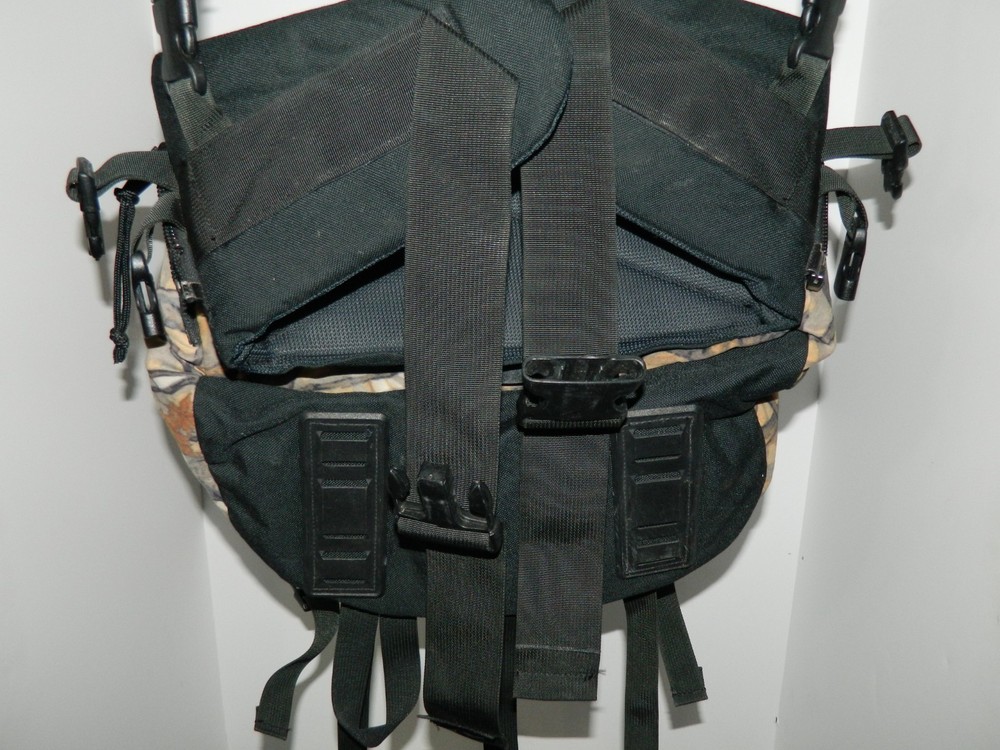 EXCELLENT Nimrod Hunting Day Pack Harness Backpack Multiple pockets FREE SHIP