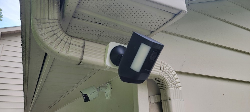Horizontal Downspout Mount for Ring Spotlight PRO Camera