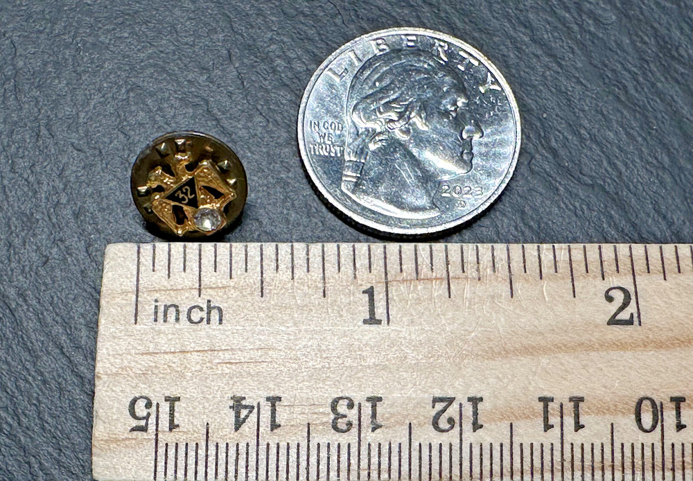 TINY SCOTTISH RITE 32 DOUBLE HEADED EAGLE GEM PIN TACK G174