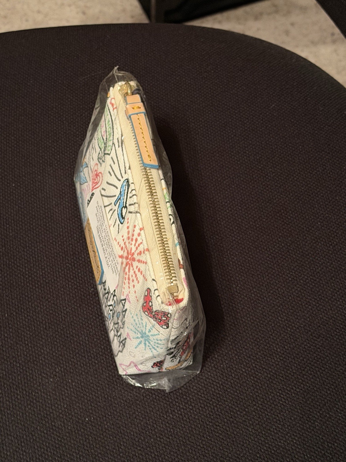 Disney Dooney & Bourke Cosmetic Bag - BRAND NEW & SEALED! Beautiful !!