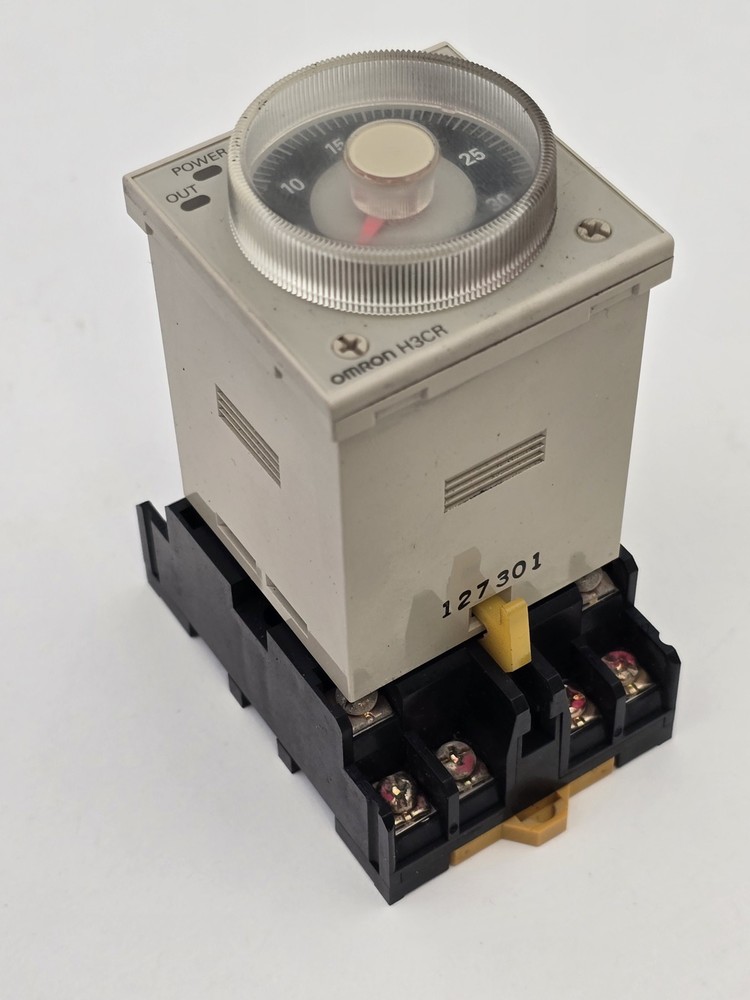 Omron H3CR-A 24VDC Solid State Multifunctonal Timer Contact 5A 250V 2-M4X30 Base