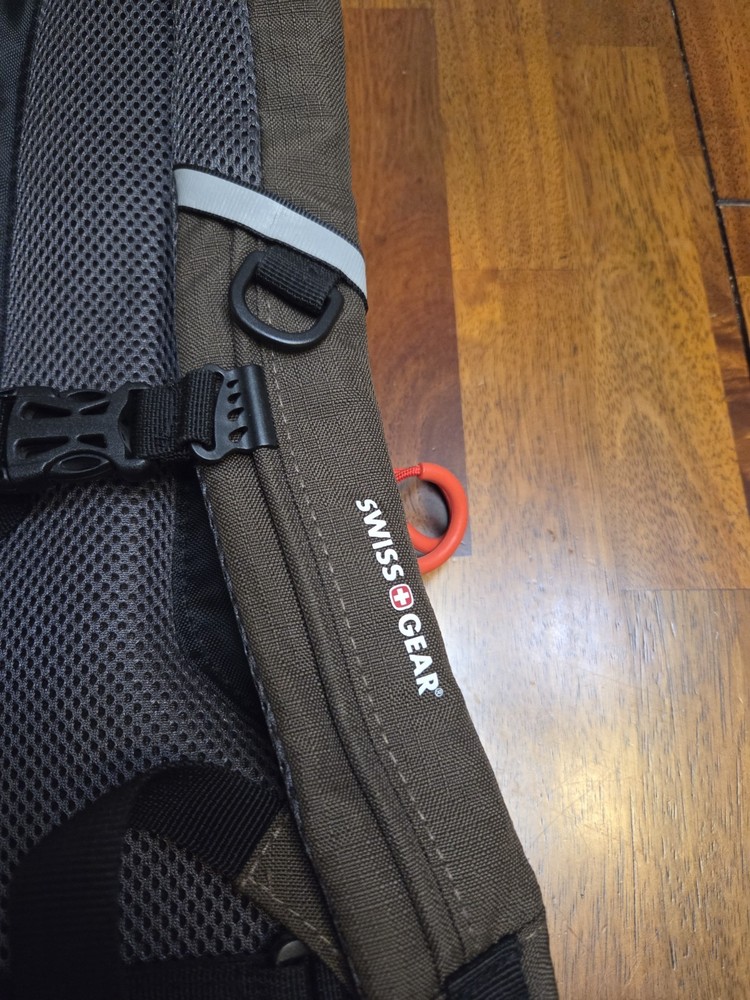 Swiss Gear Middle Fork Hydration Pack CP109 (W/O Bladder) EUC