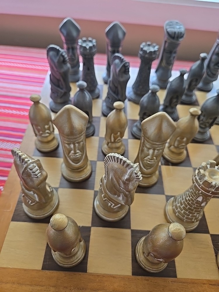 Vintage Glazed Ceramic Duncan Complete Chess Set With Board
