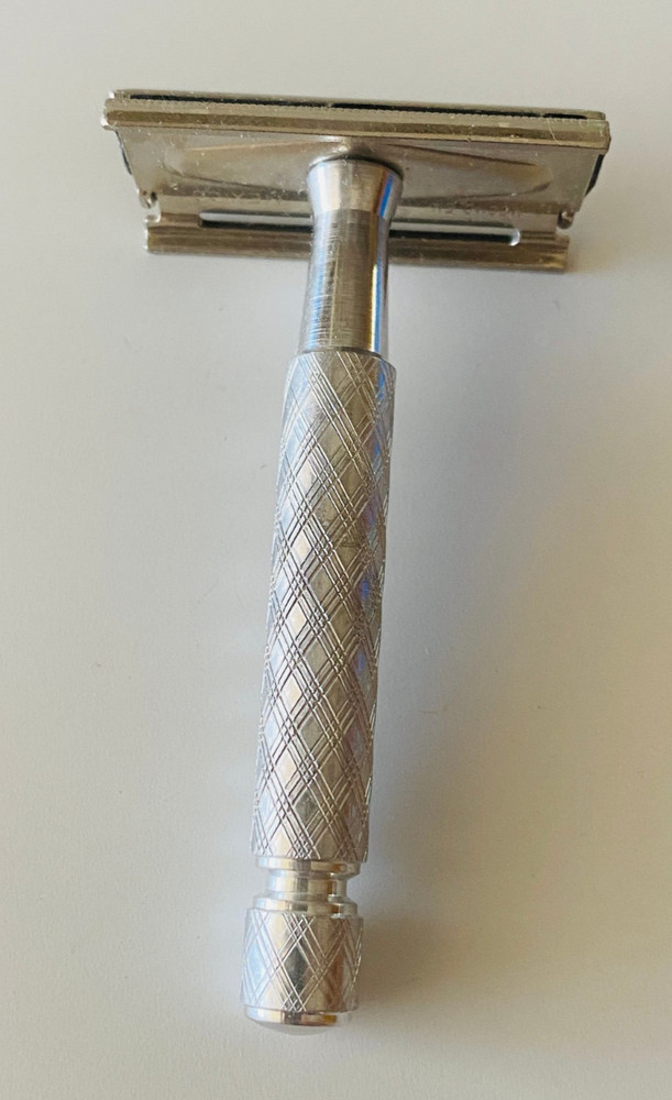 Vintage 1970 Gillette Spiral Tech De Safety Razor Mexico w/ Case & Blade