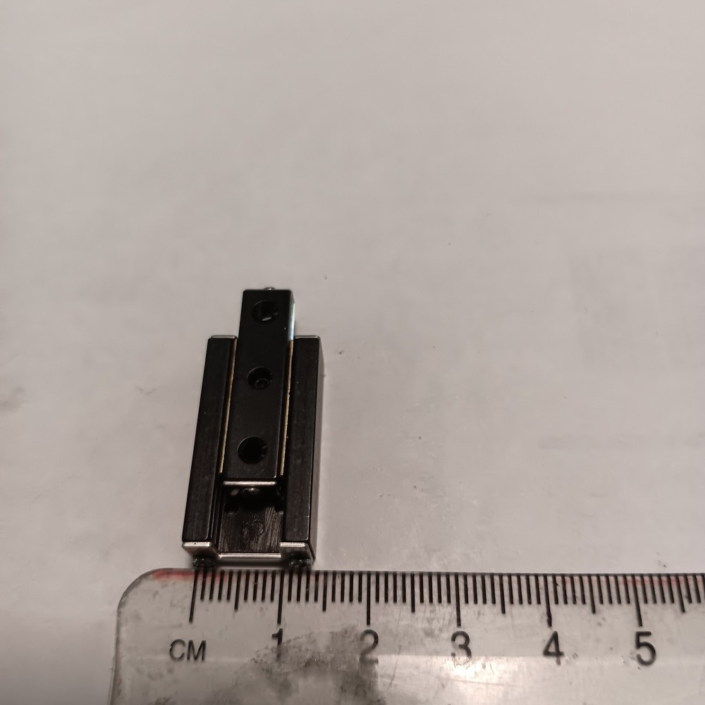 Del-Tron RDA-1 Crossed Roller Slide Assembly
