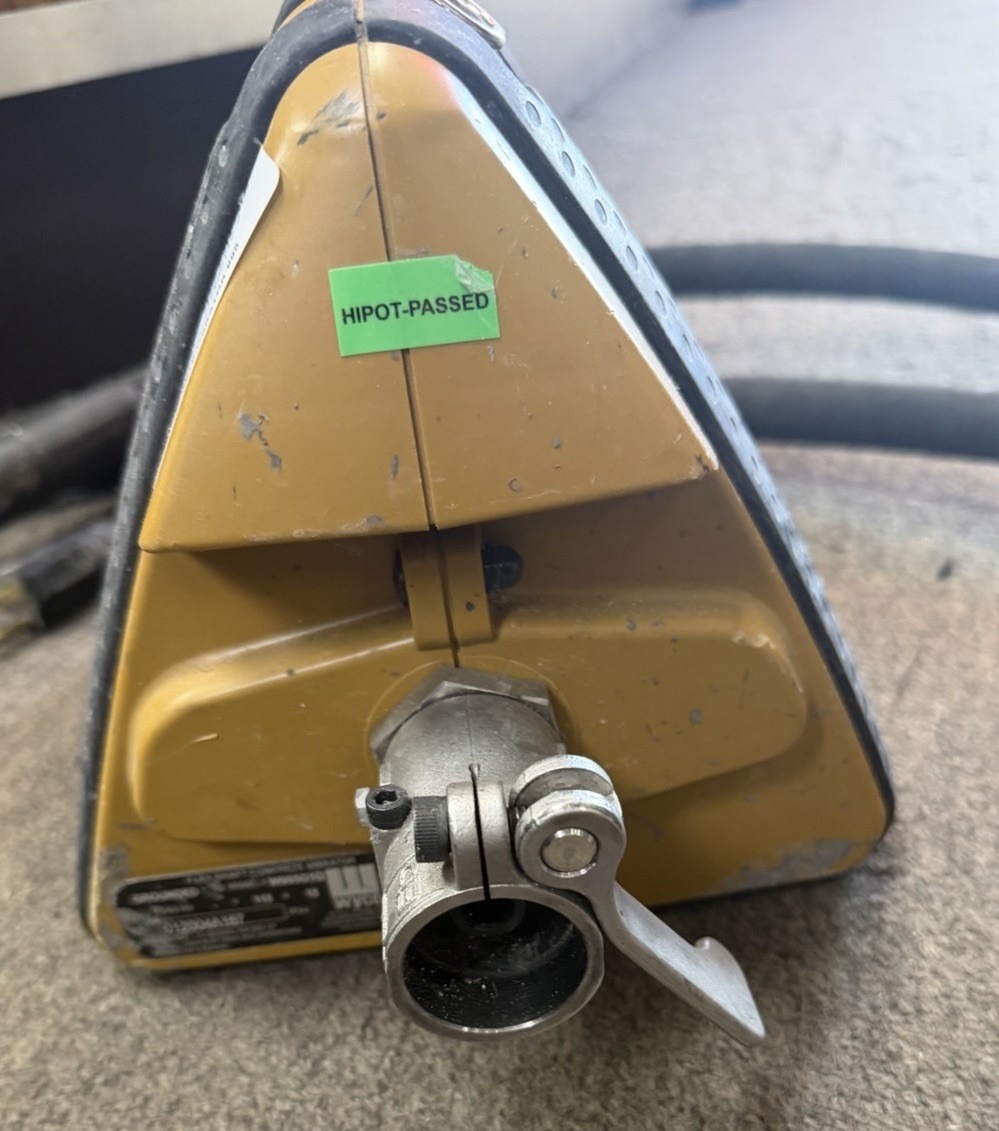 WYCO 995 (W995G1T-100-10) Electric Concrete Vibrator w/ 10 ft L Shaft (488H56)