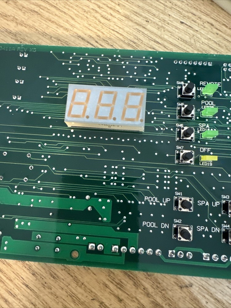 PENTAIR 472100 Digital Display Temperature Controller Circuit Board