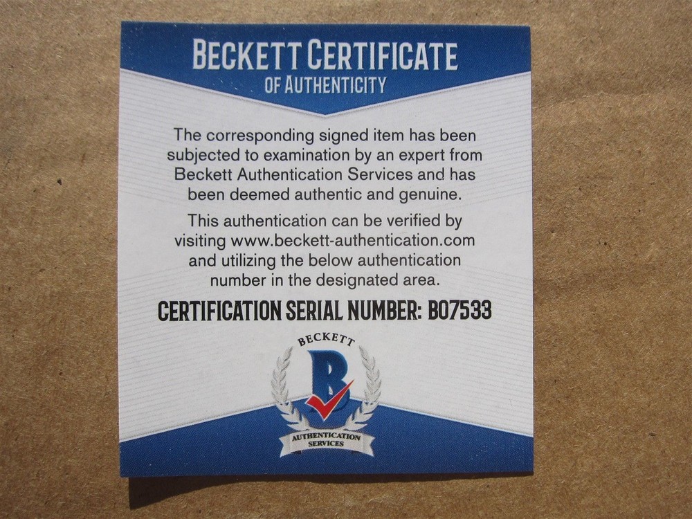 Norah Jones signed CD Day Breaks Beckett BAS Authentic auto