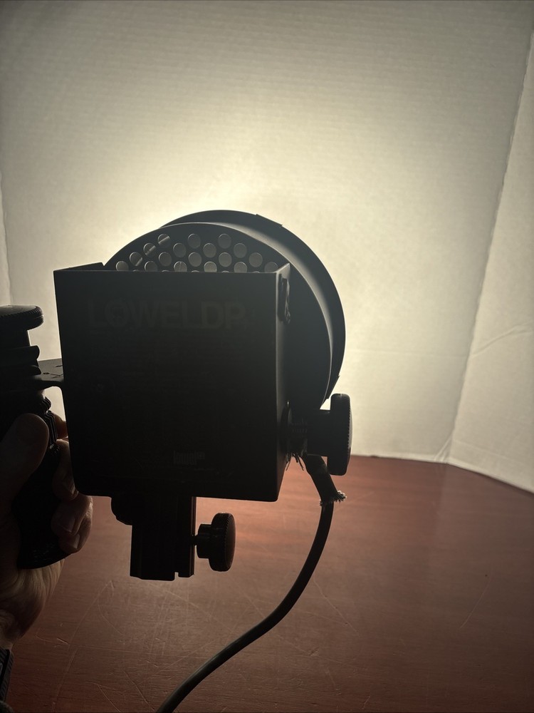 Lowel DP Spot Flood Studio Light Bright *** Works!!!