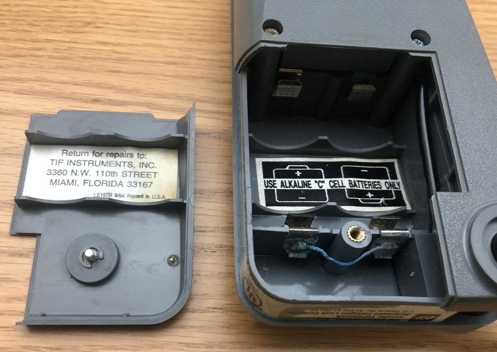 TIF 5650A Automatic Halogen Leak Detector -Powers On -Untested