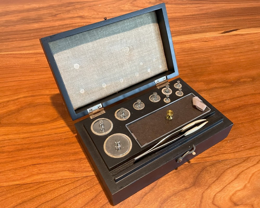 Vintage Becker calibration weight set