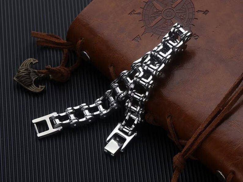 SOLID Stainless Steel Motorcycle Bike Chain Design Bracelet Men's Jewelry Gifts