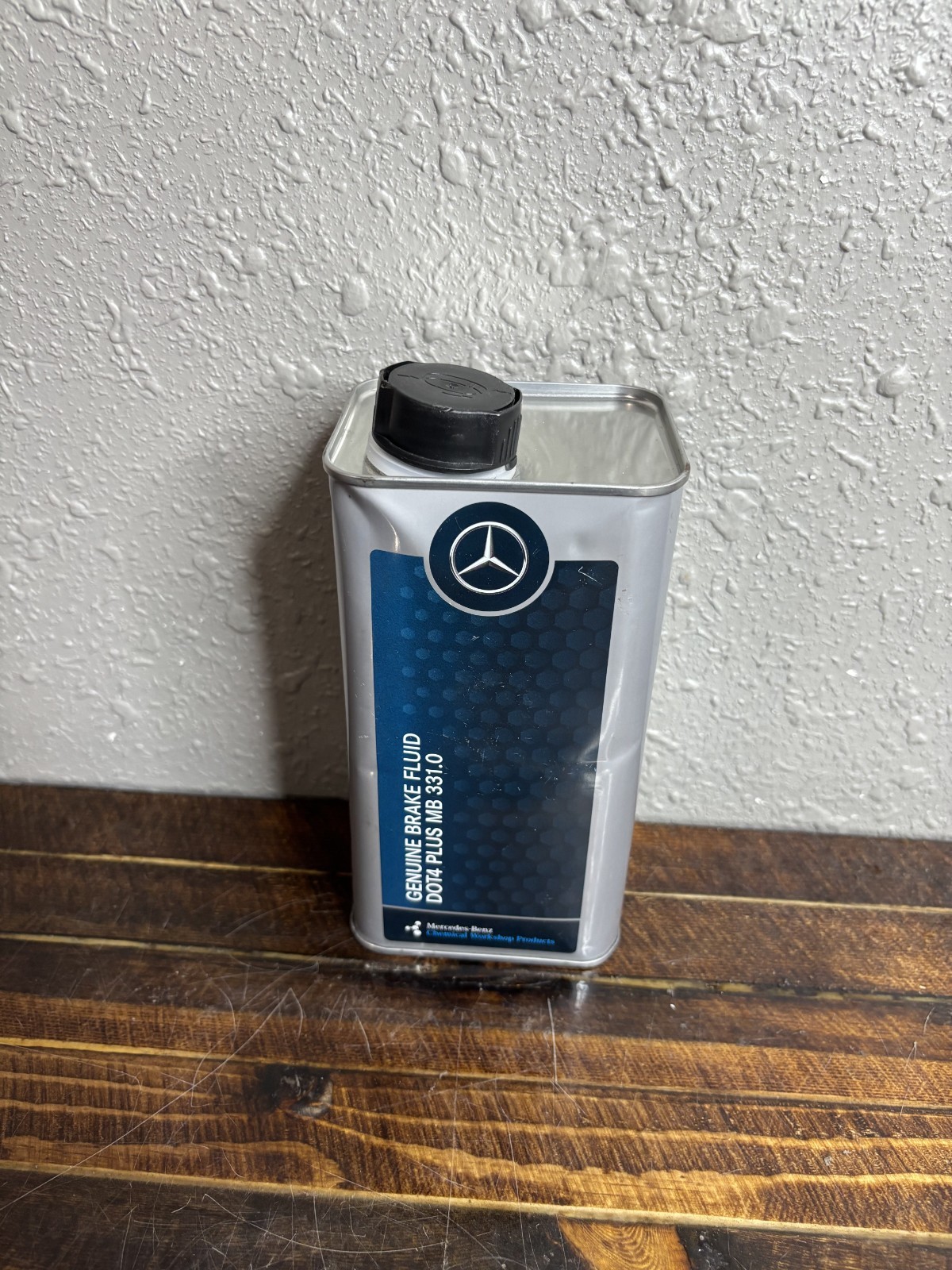 Mercedes-Benz Genuine Brake Fluid DOT 4 PLUS MB Approval 331.0 1L 1.05 Qt