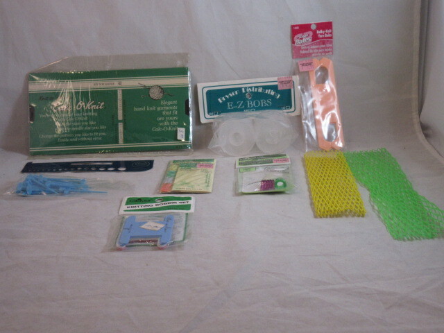 Assorted Knitting Supplies                                                    #1