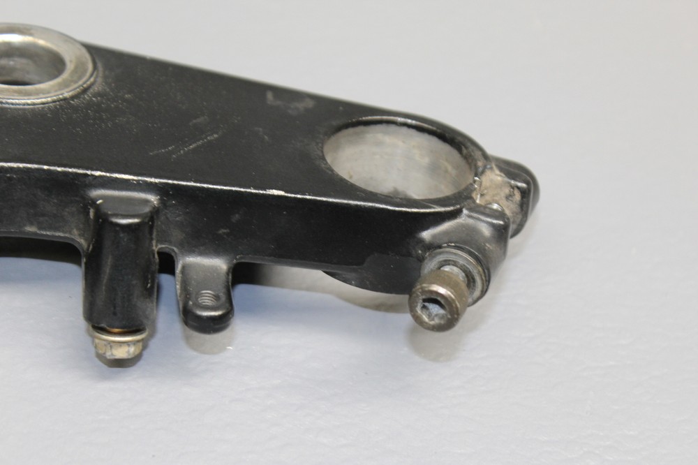 1987 HONDA CBR600F FORKS UPPER TRIPLE TREE CLAMP