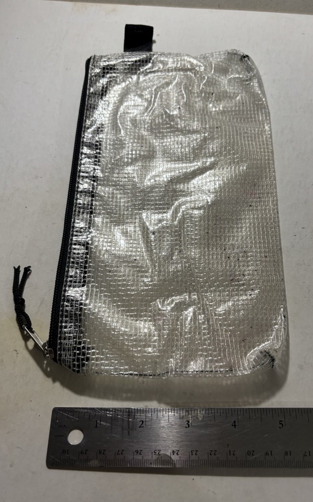 (Used) Blick Mesh Zipper Bag - 5" x 10"