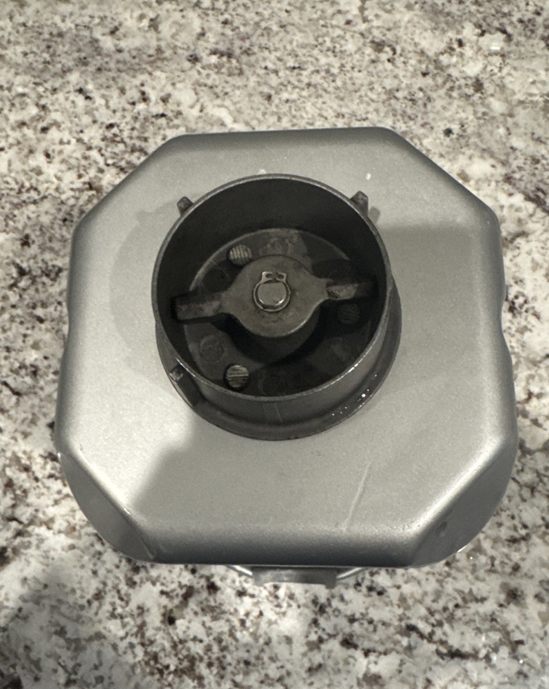 BREAD PAN W/ Paddle For The Breadman automatic bread maker model TR-700C