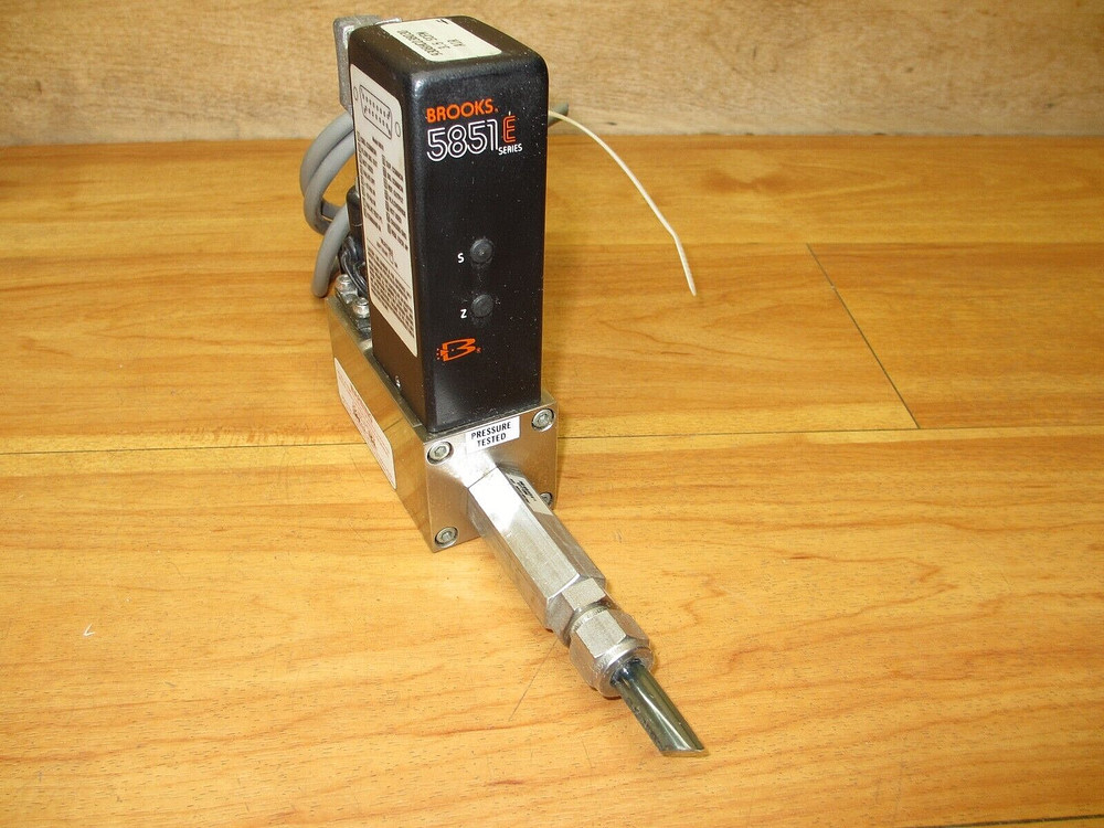 Brooks 5851E *USED* Mass Flow Controller 3.5 SCFM AIR