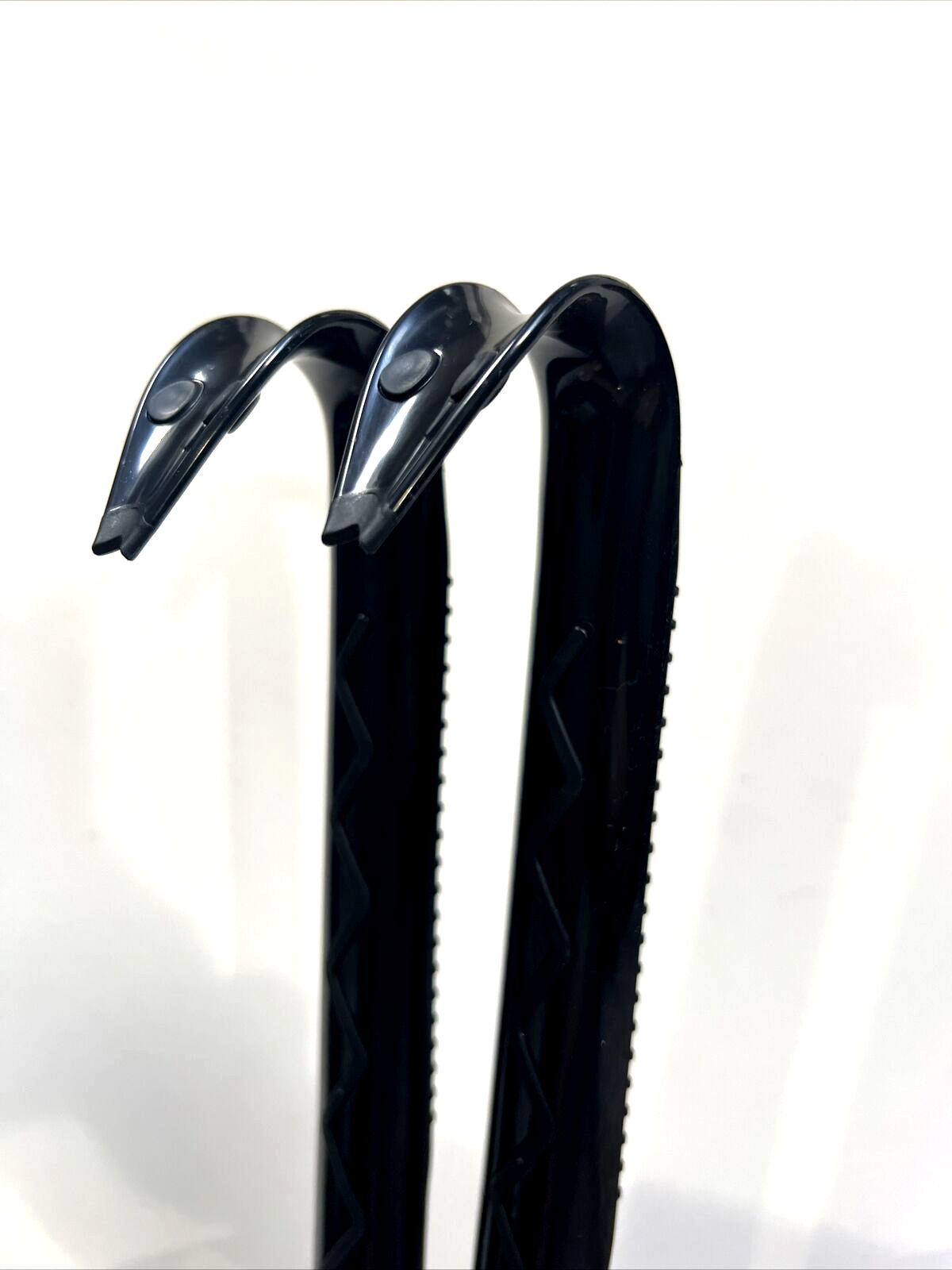 2 NEW Pack IKEA Like Style LONG HANDLE BLACK SHOE HORNS Rubberized Handle