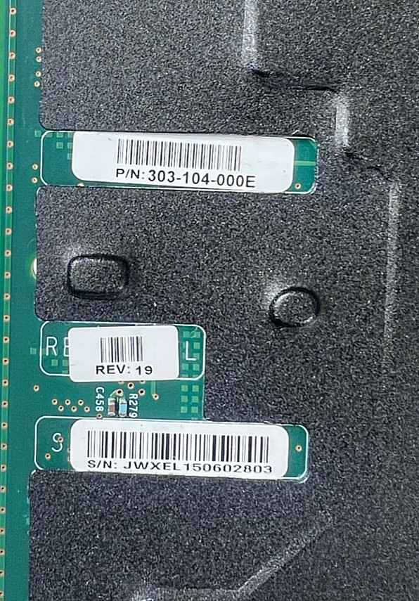 EMC SAE 2.5" Storage Array Enclosure - 2x PSU 2x 6Gb SAS Controller 303-104-000E