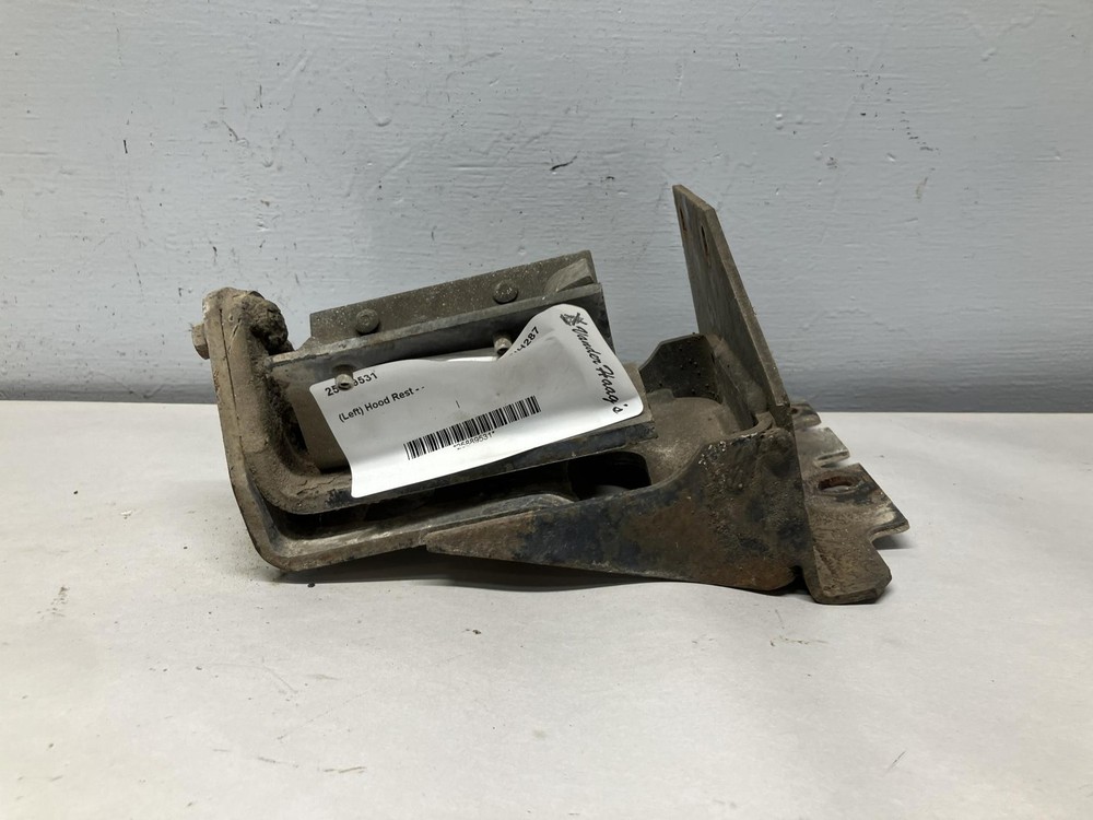 International 9400 Left/Driver Hood Rest - Used