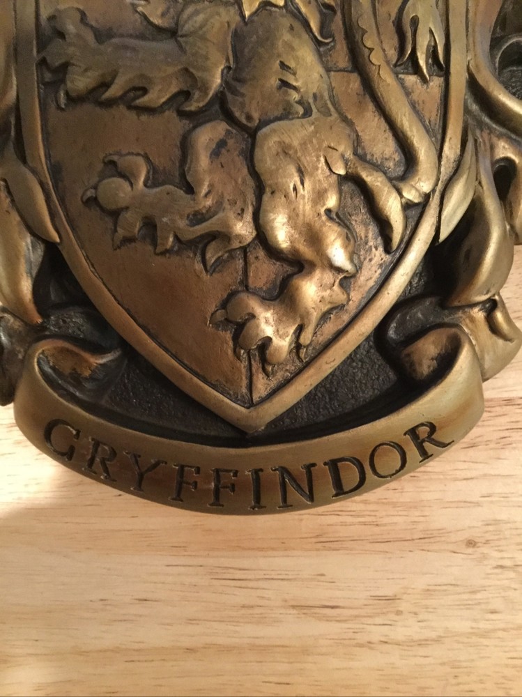 Harry Potter Gryffindor Crest/ Shield Hanging