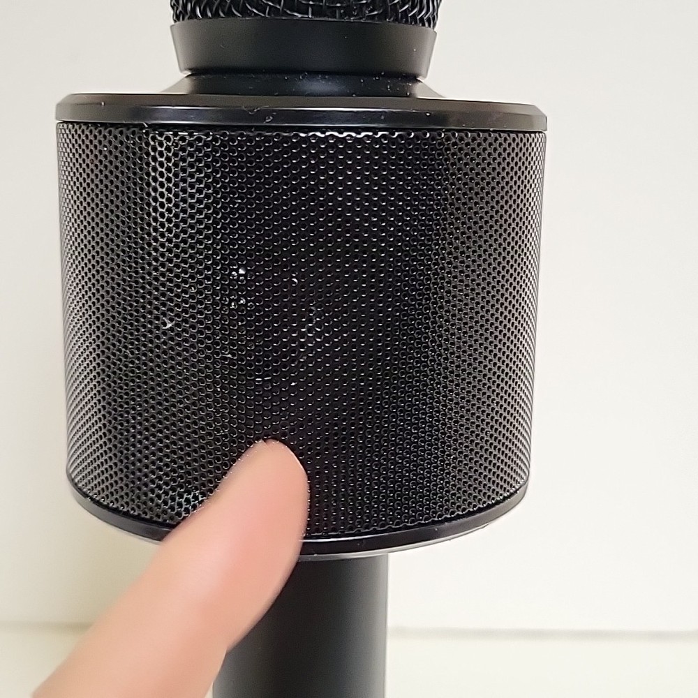 Core Innovations Wireless Bluetooth Karaoke Microphone w/ Speakers KRMC101BL