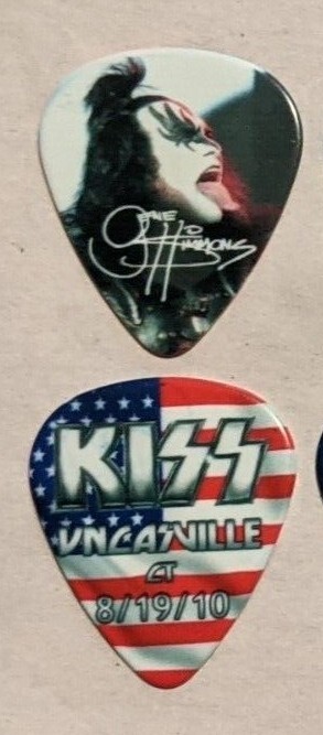 KISS 8-19-2010 UNCASVILLE CT  Hottest Show On Earth Guitar Pick CITY PICK
