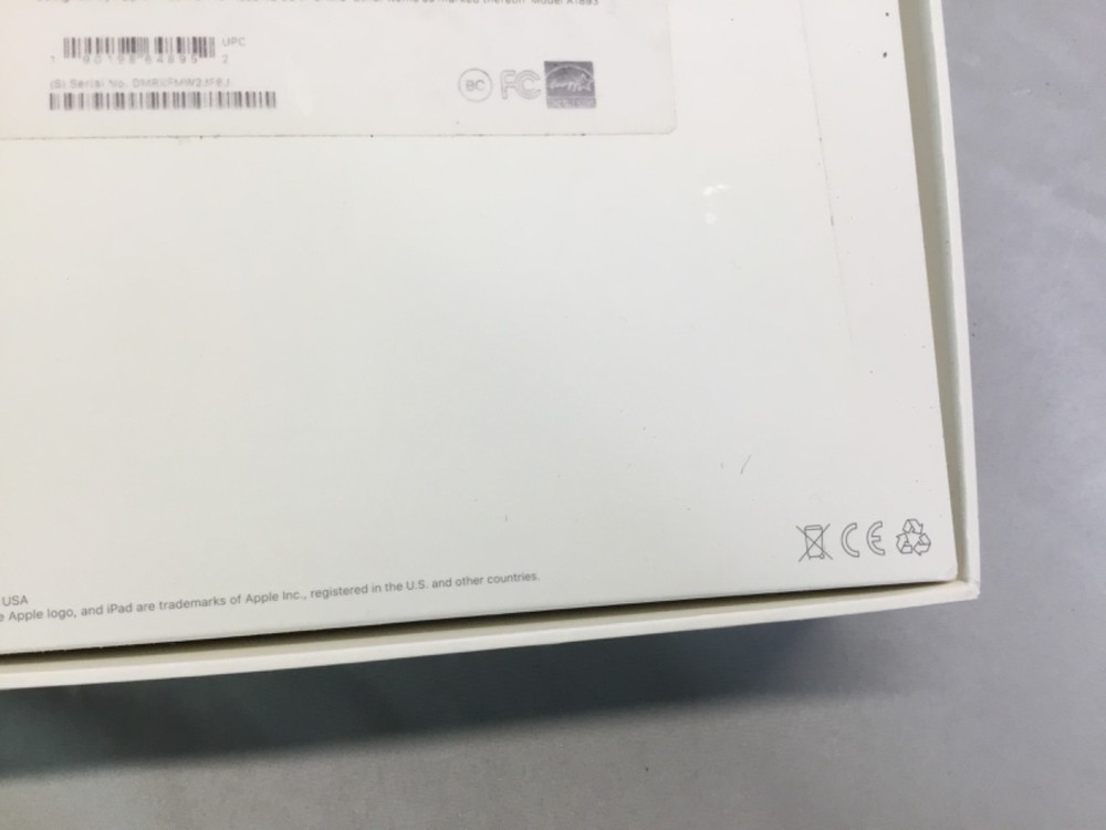 Apple iPad 6Th Generation 32GB Empty Box Only