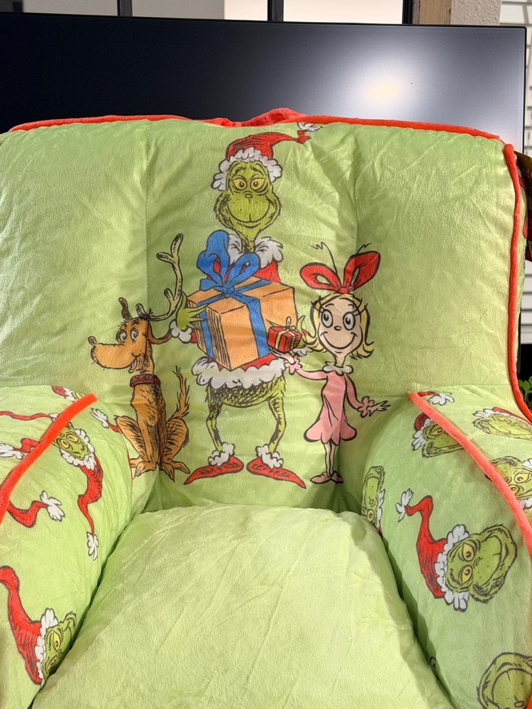 The Grinch Dr. Seuss Pod Beanbag Toddler Chair 17 in W x 20 in H x 17