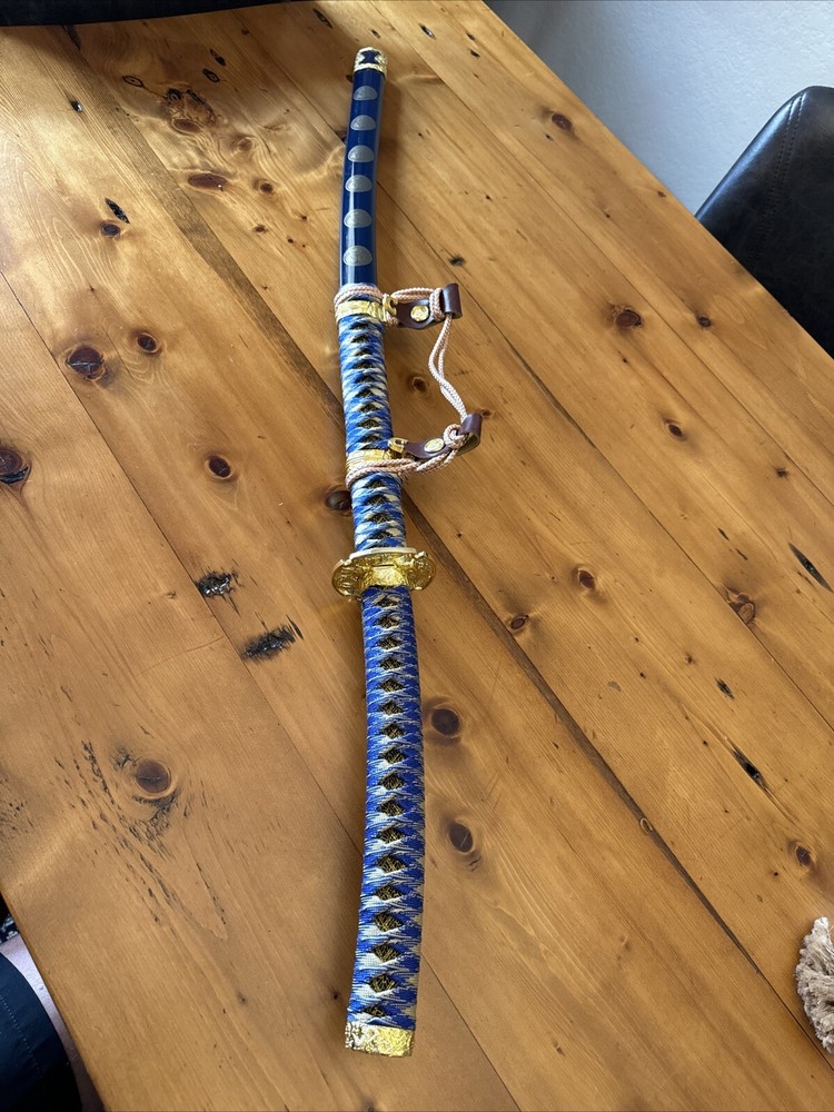 SAMURAI SWORD BLUE W/ CURVED HANDLE 43"