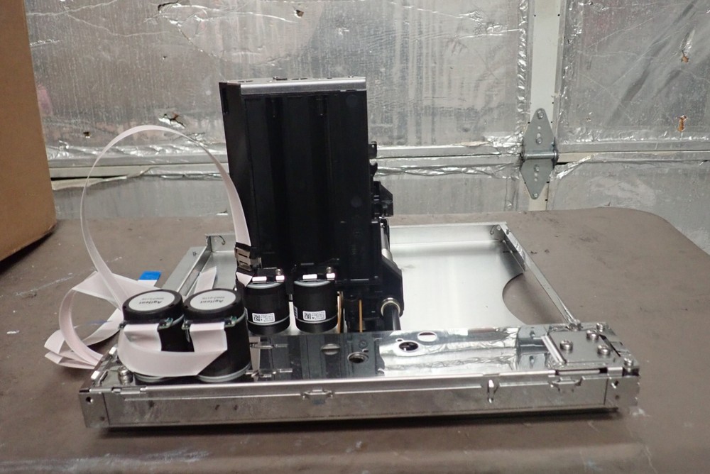 Agilent Technologies G4267-60001 / G4267-69001 Sampler Handler Assembly