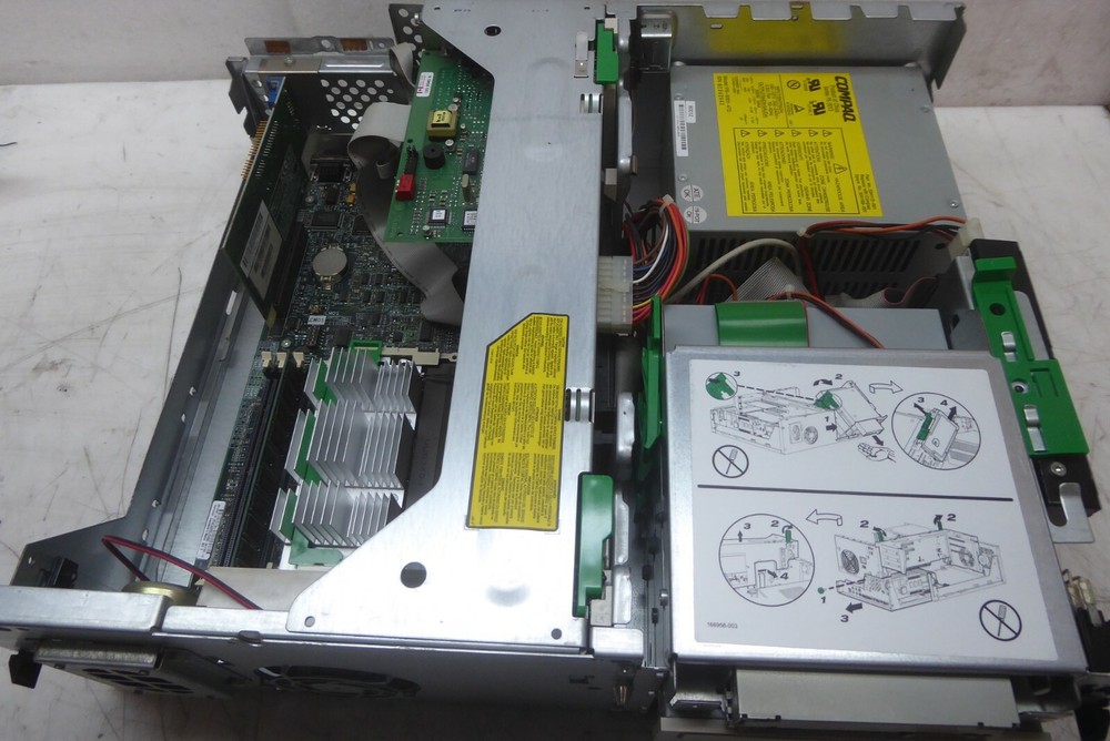 Compaq Desktop PIII 128MB RAM 10GB HD Microsoft Windows NT