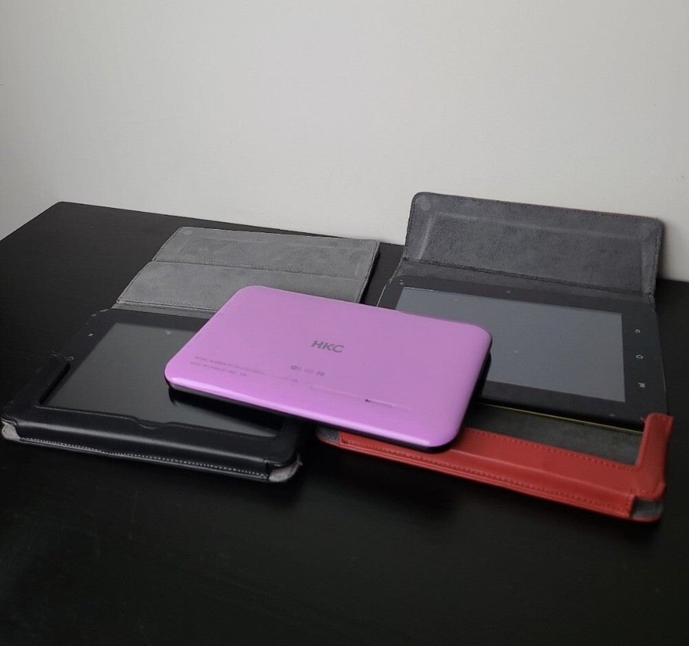 3 Hkc tablets p771a and 2 cases