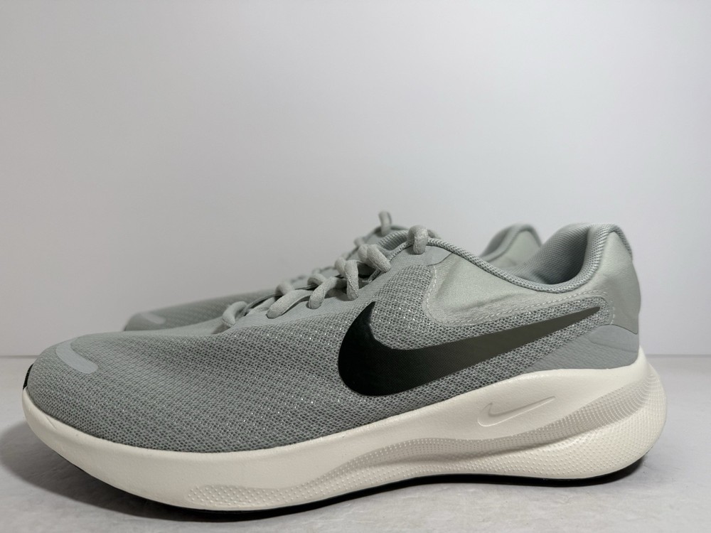 Nike Revolution 7 Light Silver White Extra Wide Running FB8501-003 Men Sizes